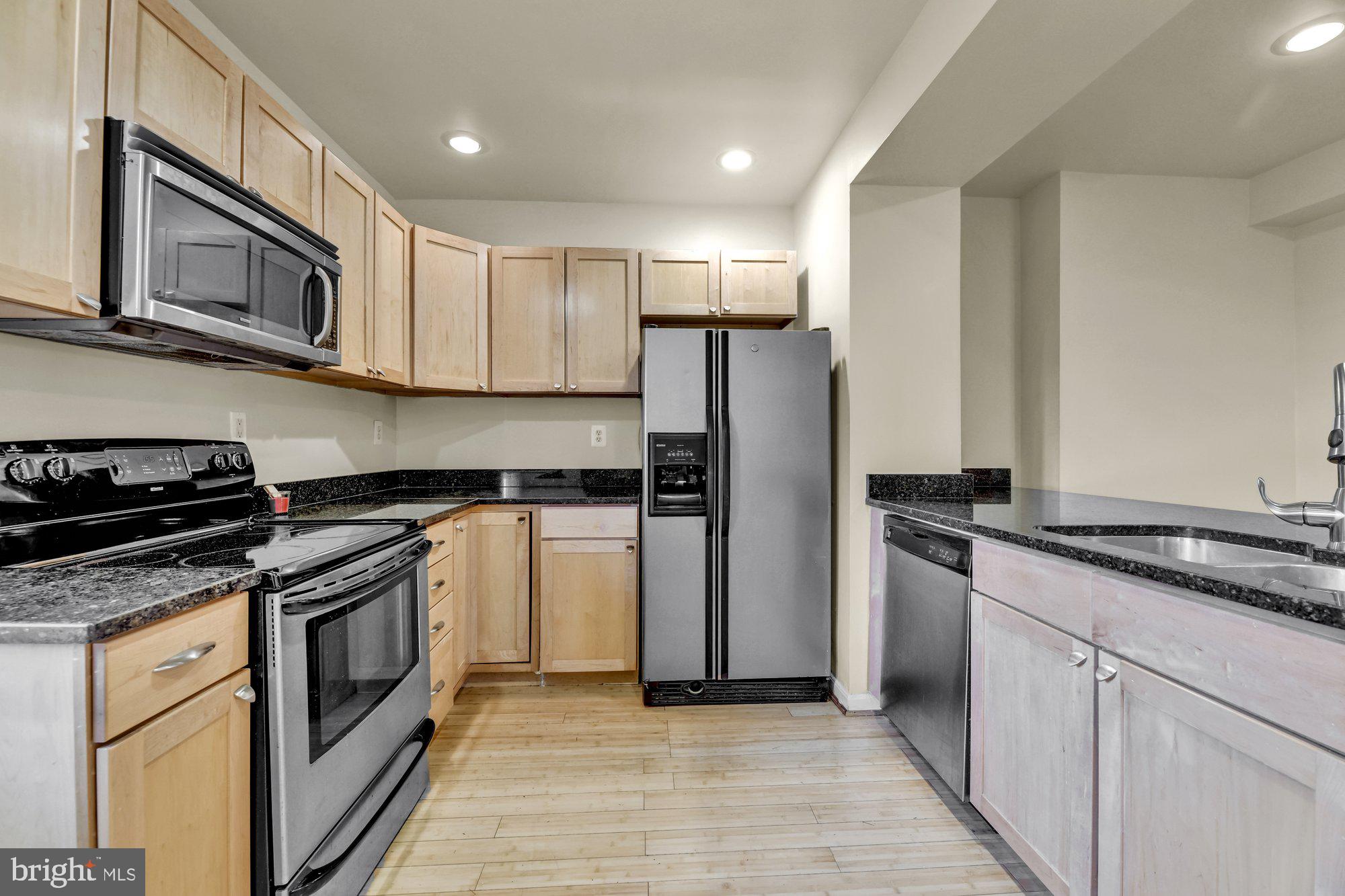 1807 East Lombard Street Baltimore, MD 21231 - Photo 12 of 30 Kitchen