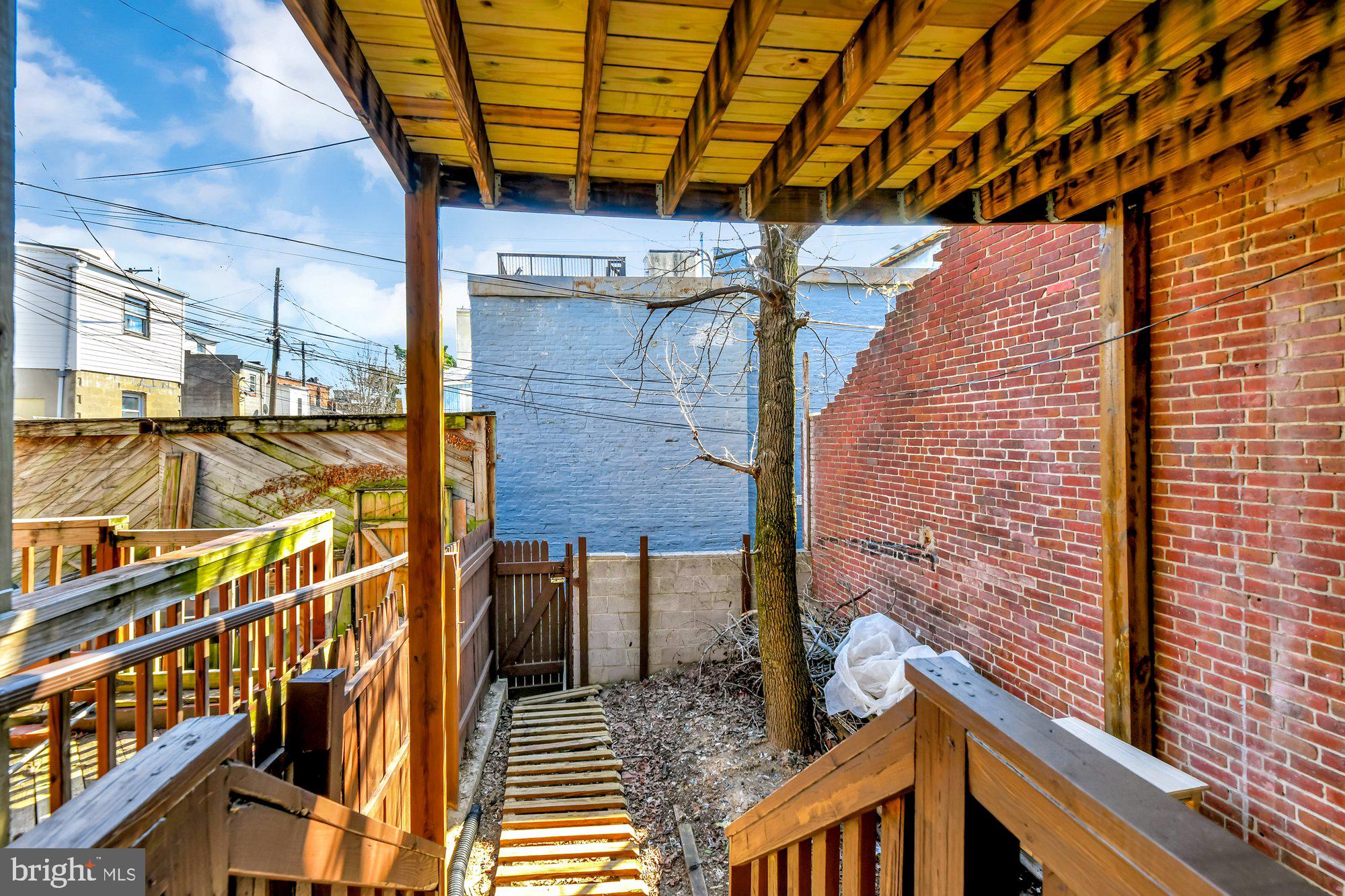 1807 East Lombard Street Baltimore, MD 21231 - Photo 28 of 30 Deck