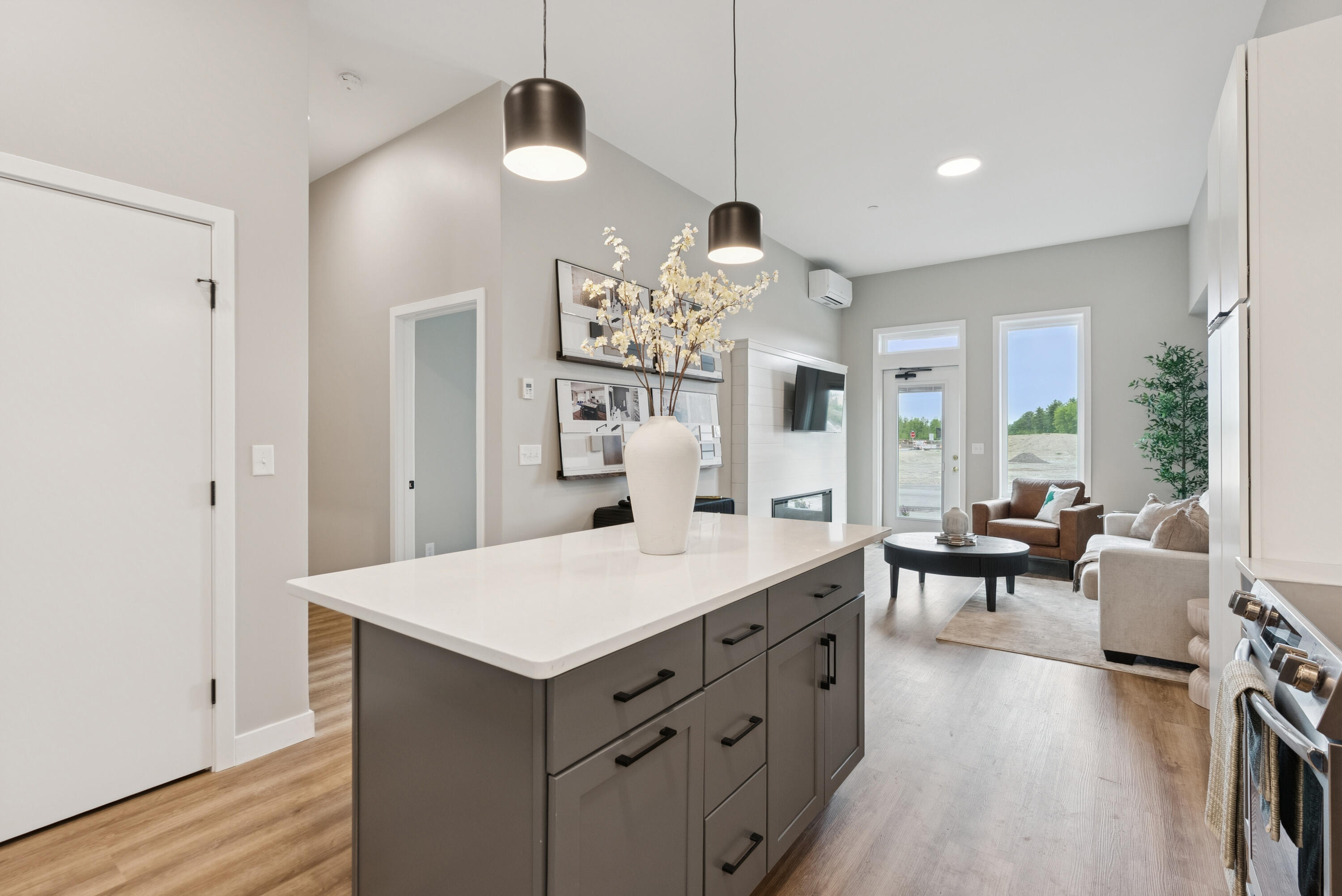 1 Cross Street, Unit 105 Scarborough, ME 04074 - Photo 13 of 47 DSC06569