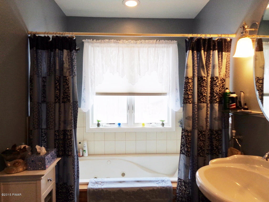 116 Lords Brook Road Greeley, PA 18425 - Photo 23 of 41 Gallery Image 23