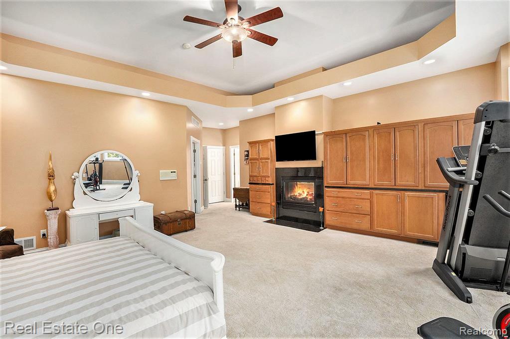 1301 Romney Road Bloomfield Hills, MI 48304 - Photo 15 of 41