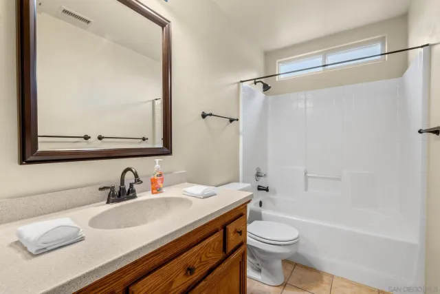 $775,000 | 28703 Jenny Jay Court, Valley Center, CA 92082