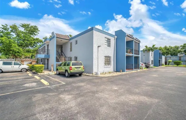 $220,000 | 3001 Southwest 2nd Street, Unit 115C, Miami, FL 33135