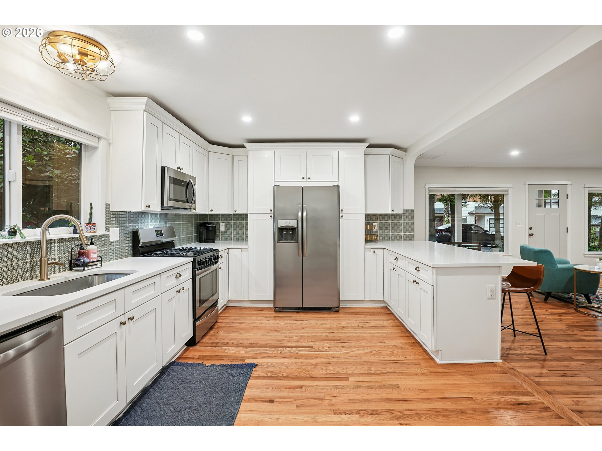 5915 Southwest Haines Street Portland, OR 97219 - Photo 22 of 47