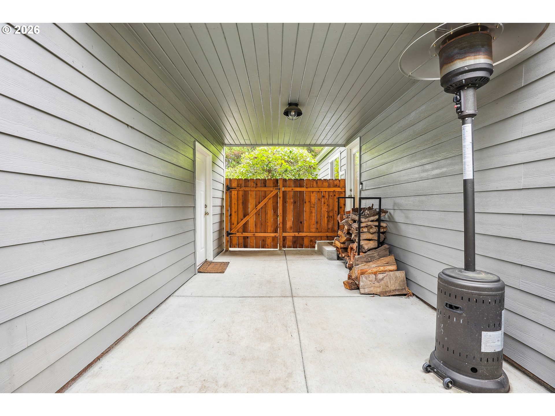 5915 Southwest Haines Street Portland, OR 97219 - Photo 36 of 47