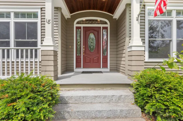 $1,295,000 | 18 Colchester Drive, South Portland, ME 04106
