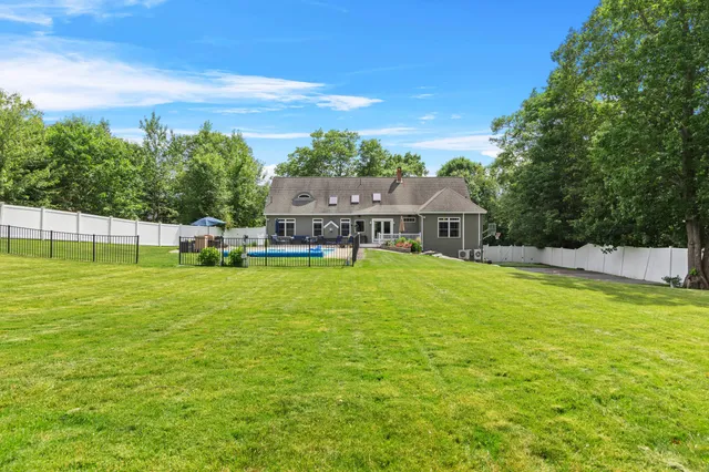 $1,295,000 | 18 Colchester Drive, South Portland, ME 04106