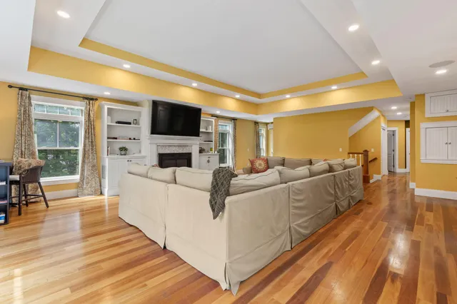 $1,295,000 | 18 Colchester Drive, South Portland, ME 04106