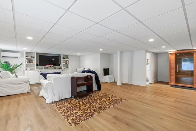 $1,295,000 | 18 Colchester Drive, South Portland, ME 04106