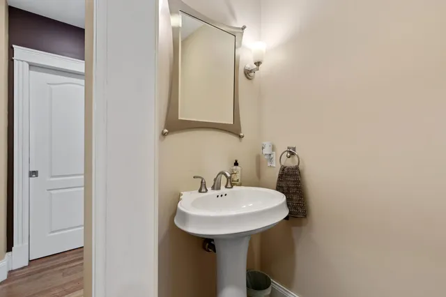 $1,295,000 | 18 Colchester Drive, South Portland, ME 04106