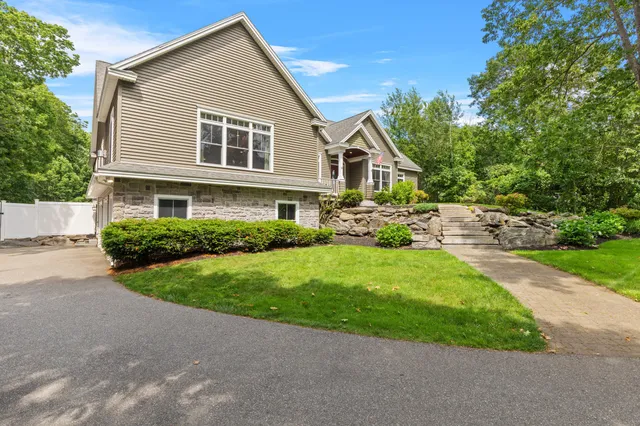 $1,295,000 | 18 Colchester Drive, South Portland, ME 04106