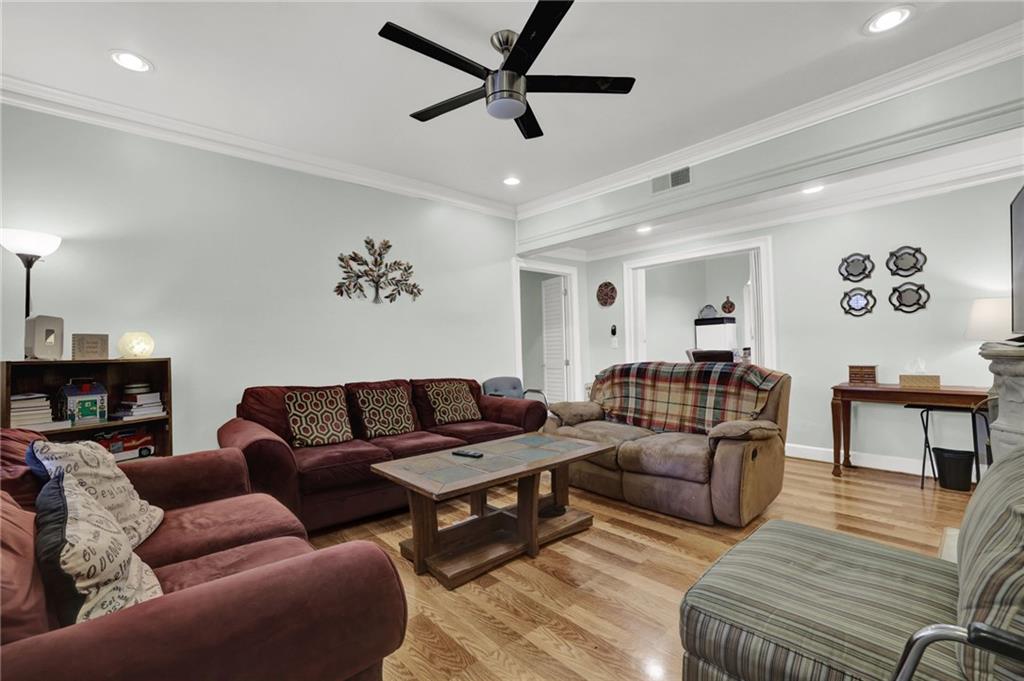 3825 Lavista Road, Unit O1 Tucker, GA 30084 - Photo 9 of 36 a living room with furniture