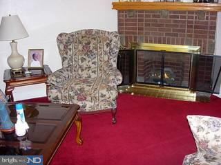 724 Atwood Road Philadelphia, PA 19151 - Photo 3 of 6 Gallery Image 3