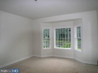 700 Edinburg Road Hamilton, NJ 08619 - Photo 5 of 6 Gallery Image 5