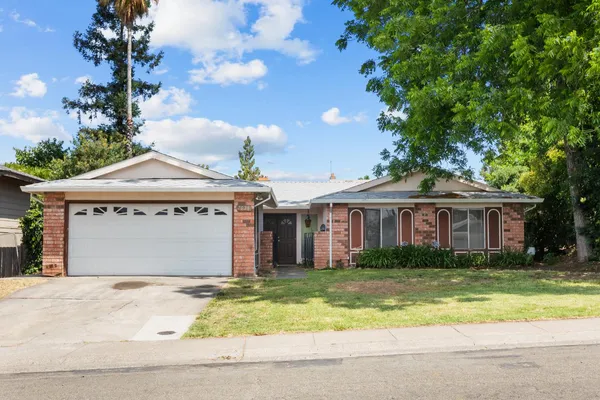 $469,999 | 7028 Ellsworth Circle, Fair Oaks, CA 95628