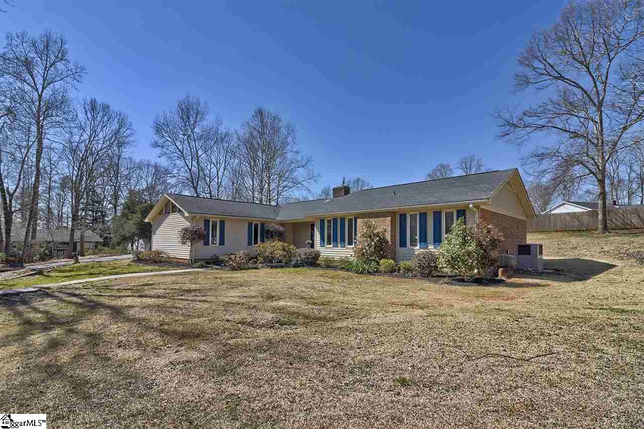 106 Bent Tree Street Easley, SC 29642 - Photo 2 of 36 Gallery Image 2