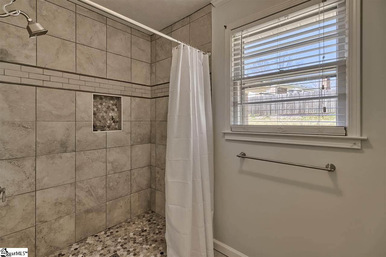 106 Bent Tree Street Easley, SC 29642 - Photo 24 of 36 Gallery Image 24