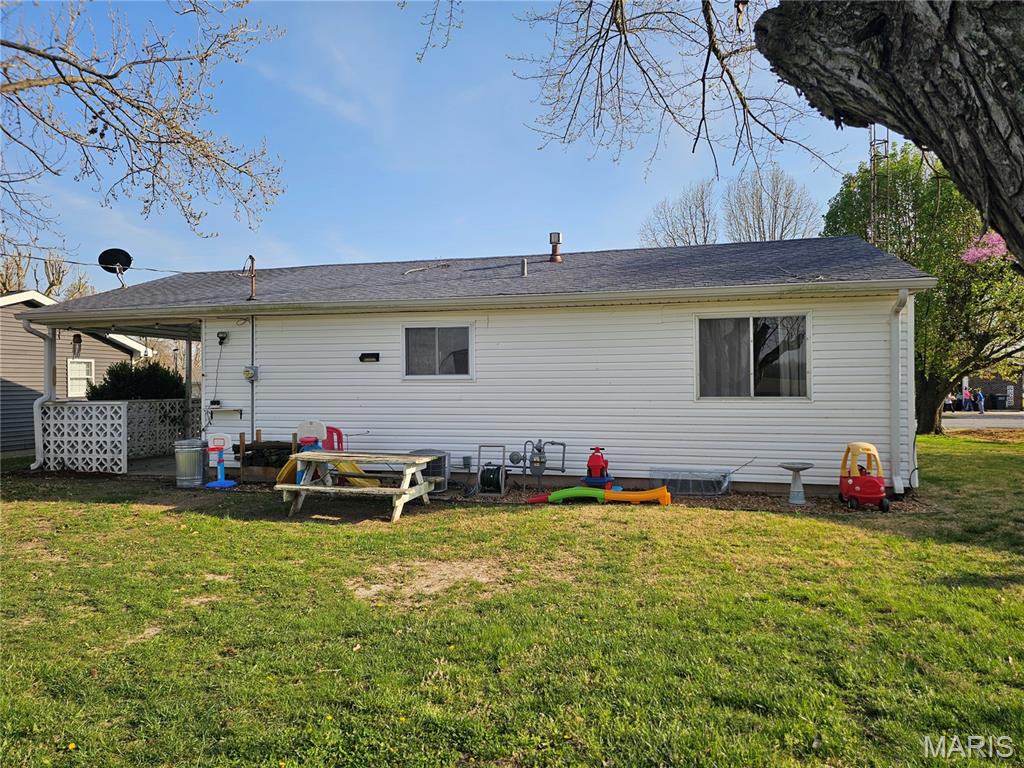 313 North Meadow Lane Steeleville, IL 62288 - Photo 2 of 22