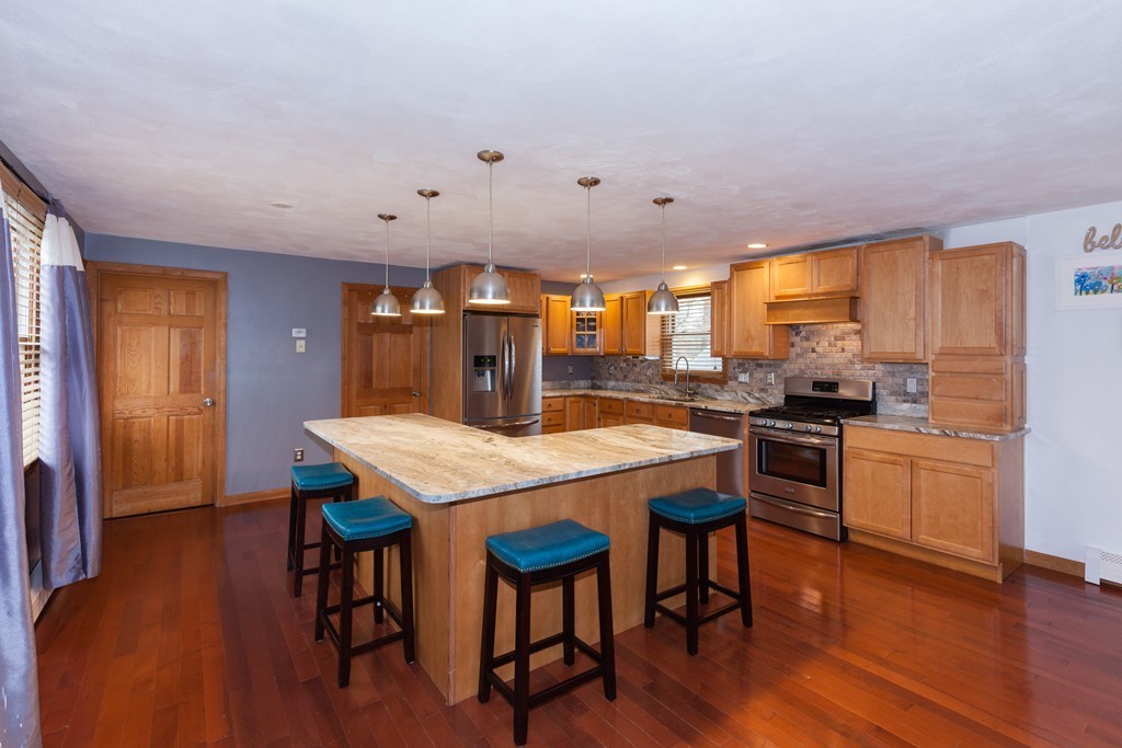 24 Alder Road Norton, MA 02766 - Photo 3 of 29