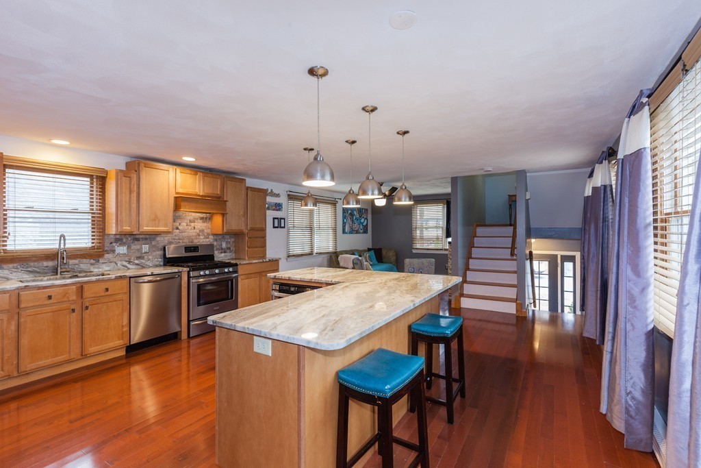 24 Alder Road Norton, MA 02766 - Photo 6 of 29