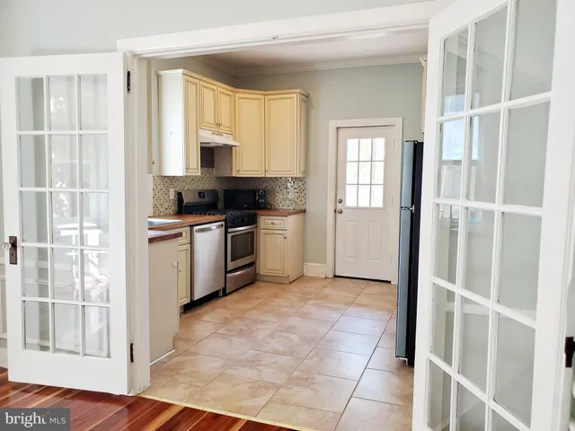 $3,100 | 888 Haddon Avenue, Collingswood, NJ 08108