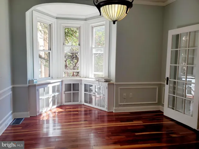 $3,100 | 888 Haddon Avenue, Collingswood, NJ 08108