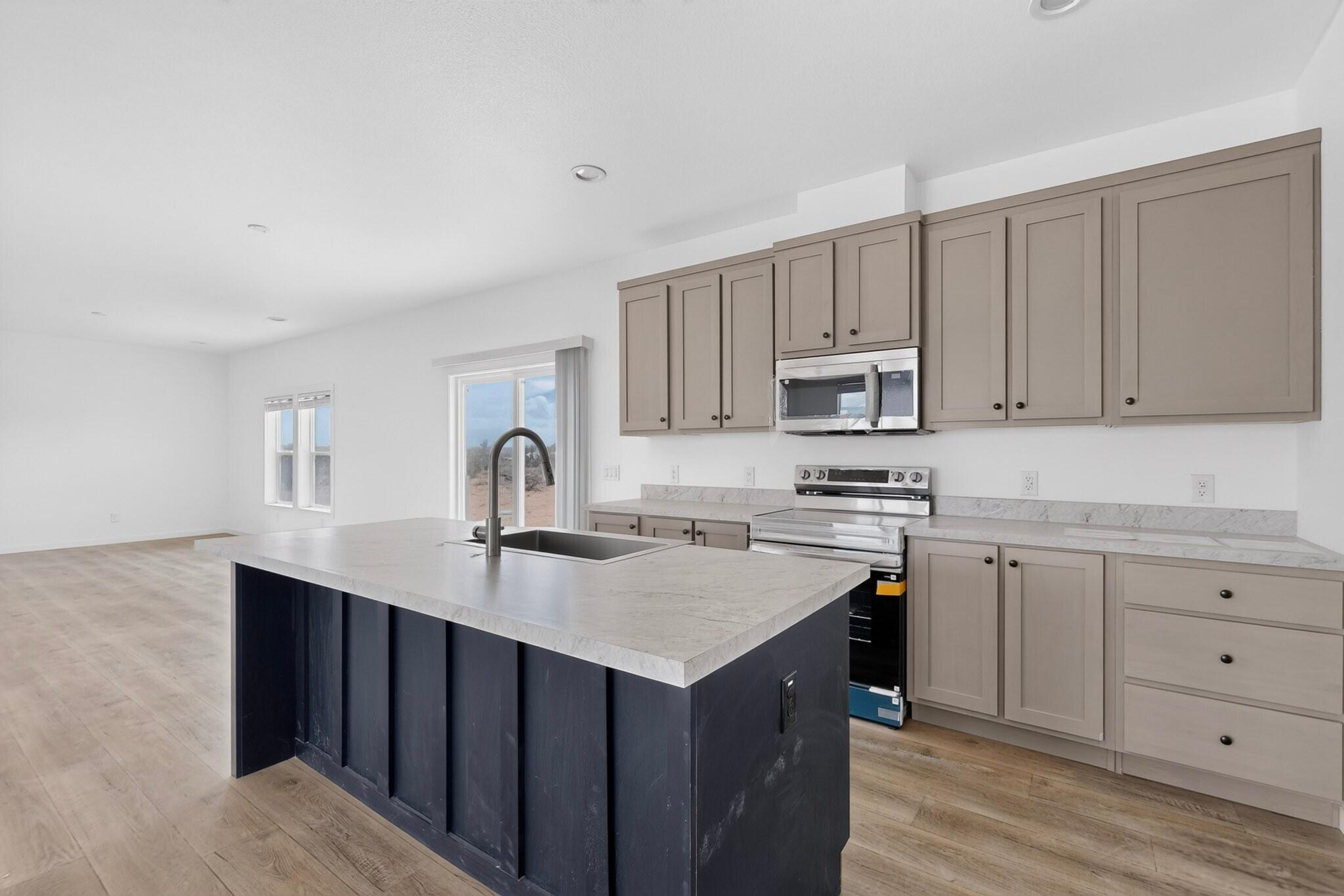 1401 11th Street Southwest Rio Rancho, NM 87124 - Photo 7 of 75 Gallery Image 7