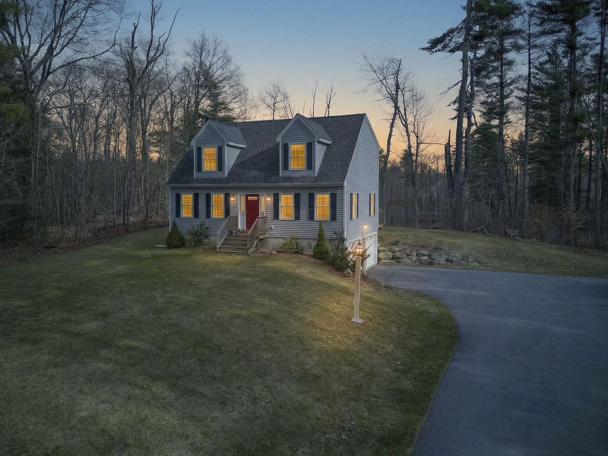 274 Pleasant Street Epping, NH 03042 - Photo 1 of 35