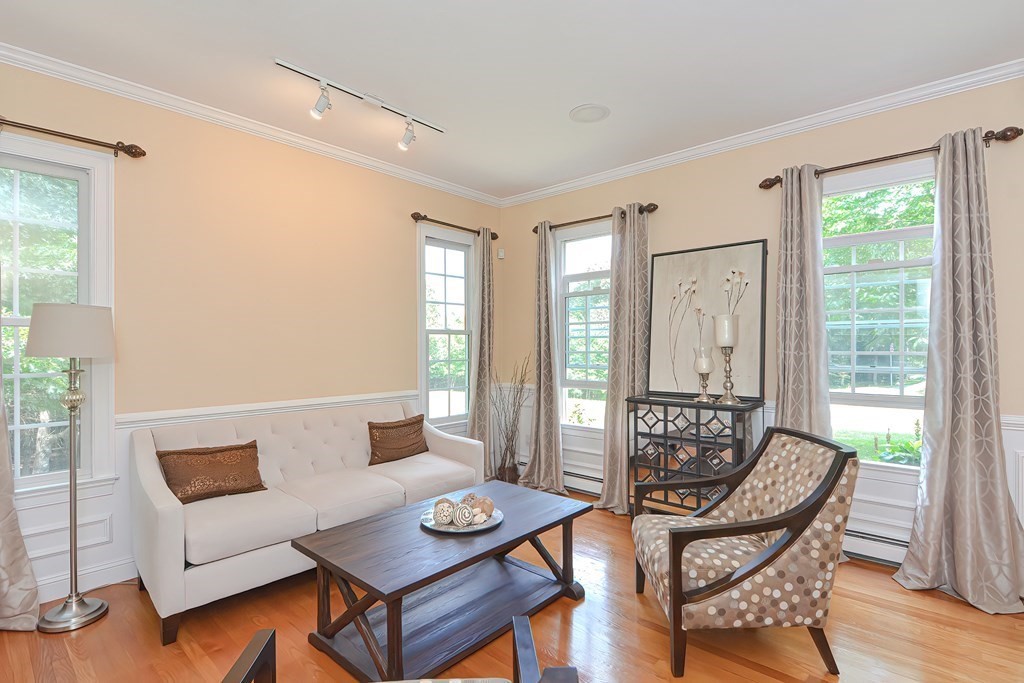 1 Juniper Road Upton, MA 01568 - Photo 4 of 42 Gallery Image 4