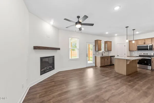 $1,875 | 360 Maidenhair Place, Clayton, NC 27520