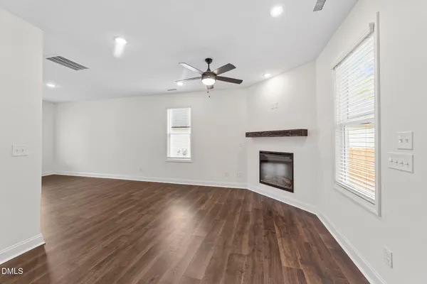$1,875 | 360 Maidenhair Place, Clayton, NC 27520