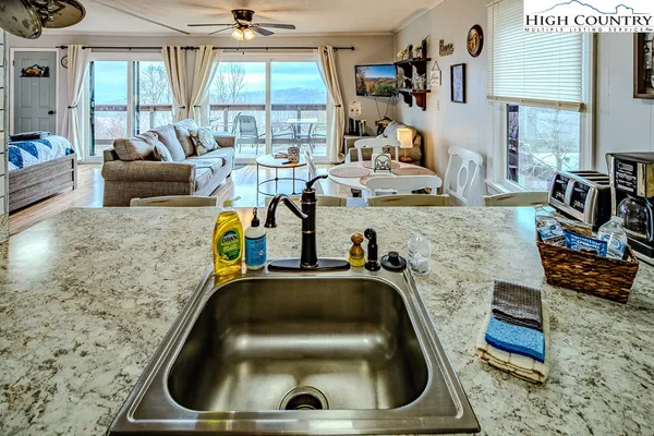 $189,000 | 103 Upper Holiday Lane, Unit G327, Beech Mountain, NC 28604