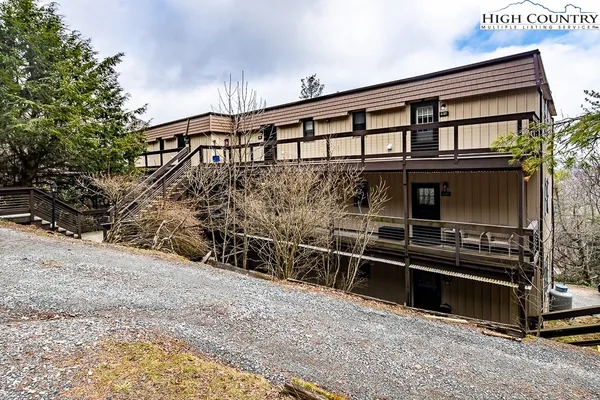 $189,000 | 103 Upper Holiday Lane, Unit G327, Beech Mountain, NC 28604