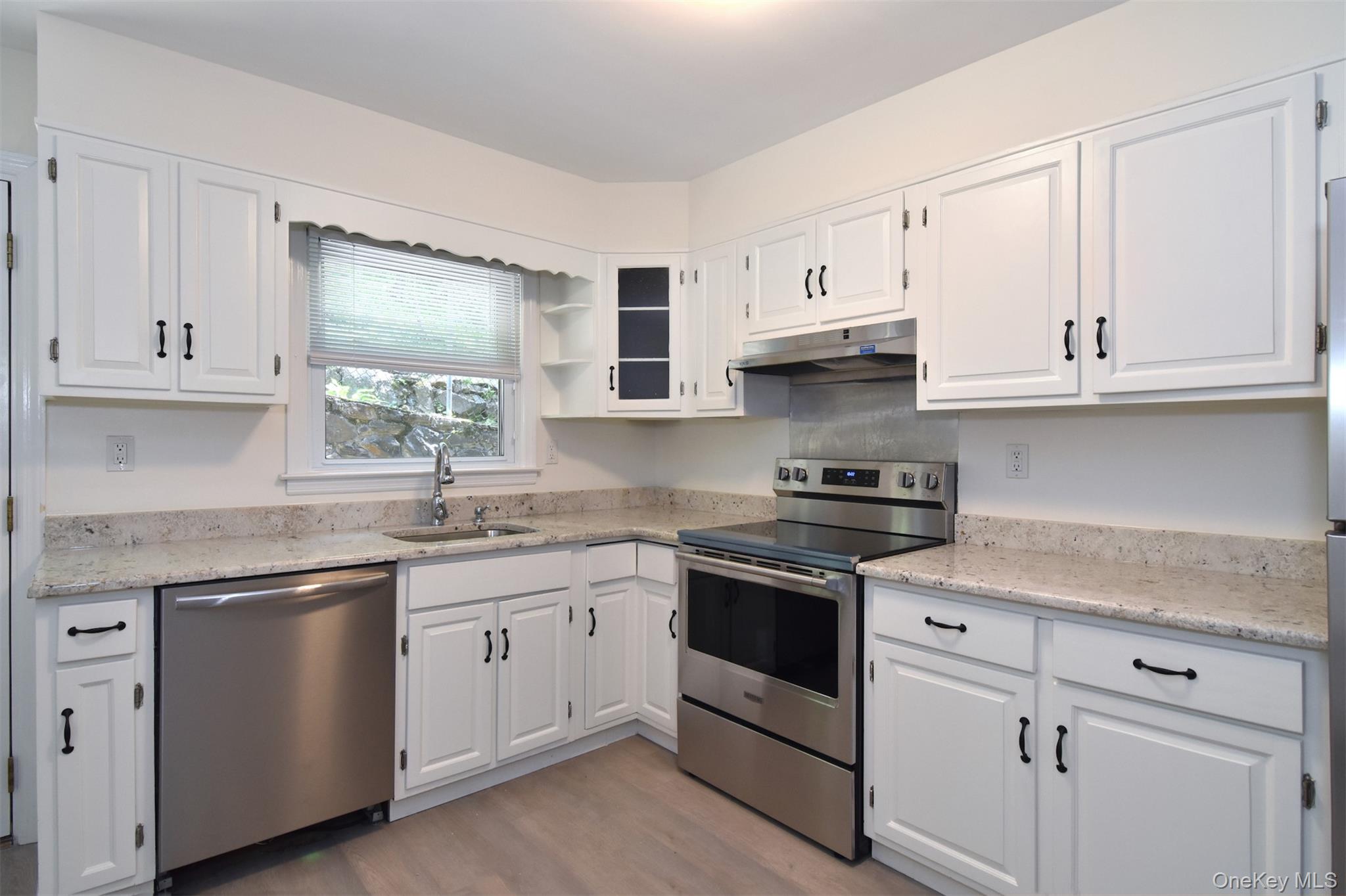74 Briary Road Dobbs Ferry, NY 10522 - Photo 7 of 19 New kitchen with stainless steel appliances.