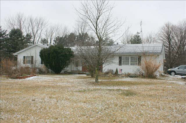 10699 Dennison Road Milan, MI 48160 - Photo 1 of 4 20028018.JPG