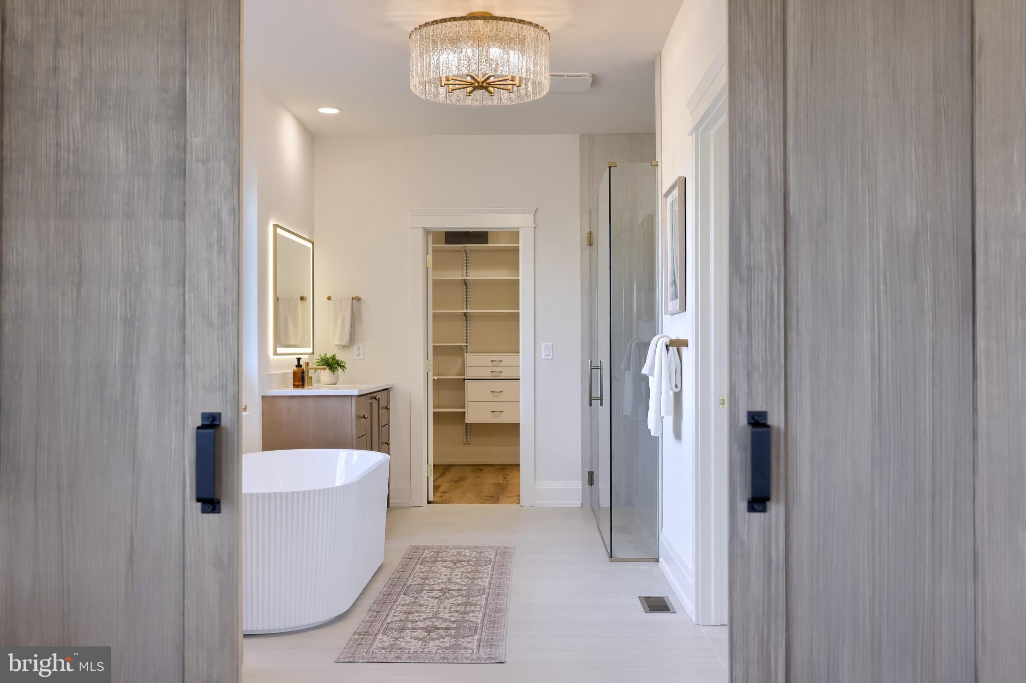 519 Cedar Avenue Hershey, PA 17033 - Photo 74 of 82 Primary Bath