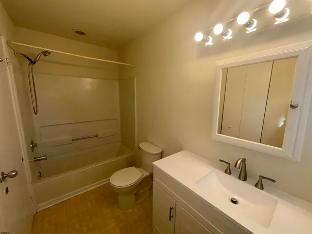 $1,625 | 19 Driftwood Court, Unit 19, Galloway Township, NJ 08205