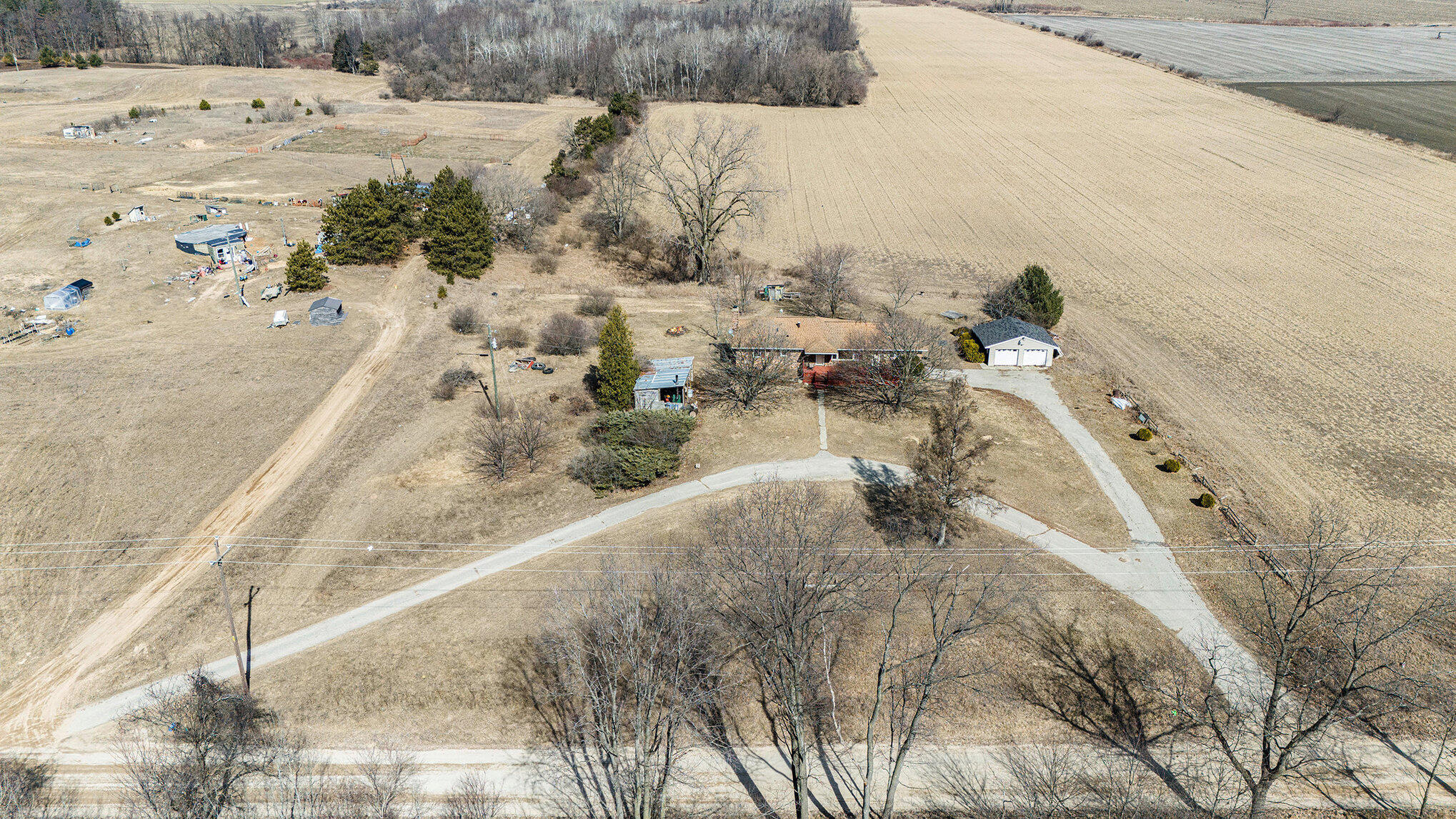 11600 Almy Road Lakeview, MI 48850 - Photo 27 of 30 045_dji_20250313124156_0136_d_994