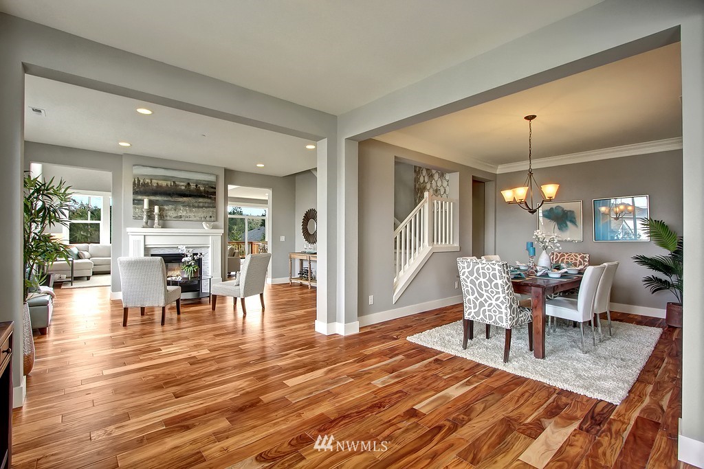 9902 Northeast 162nd Street Bothell, WA 98011 - Photo 4 of 21 Gallery Image 4