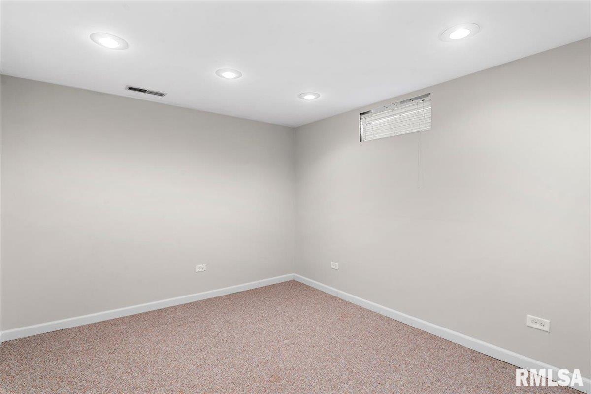 1900 Camden Street Springfield, IL 62702 - Photo 24 of 34