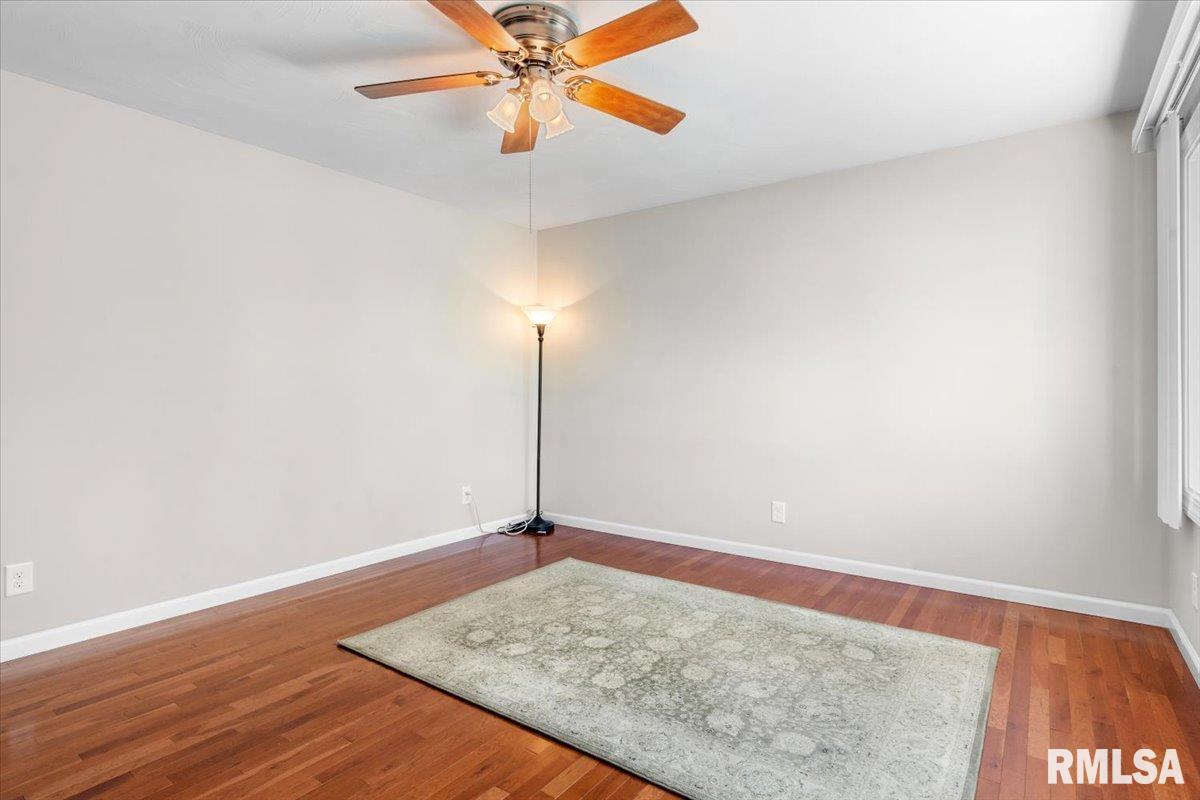 1900 Camden Street Springfield, IL 62702 - Photo 5 of 34