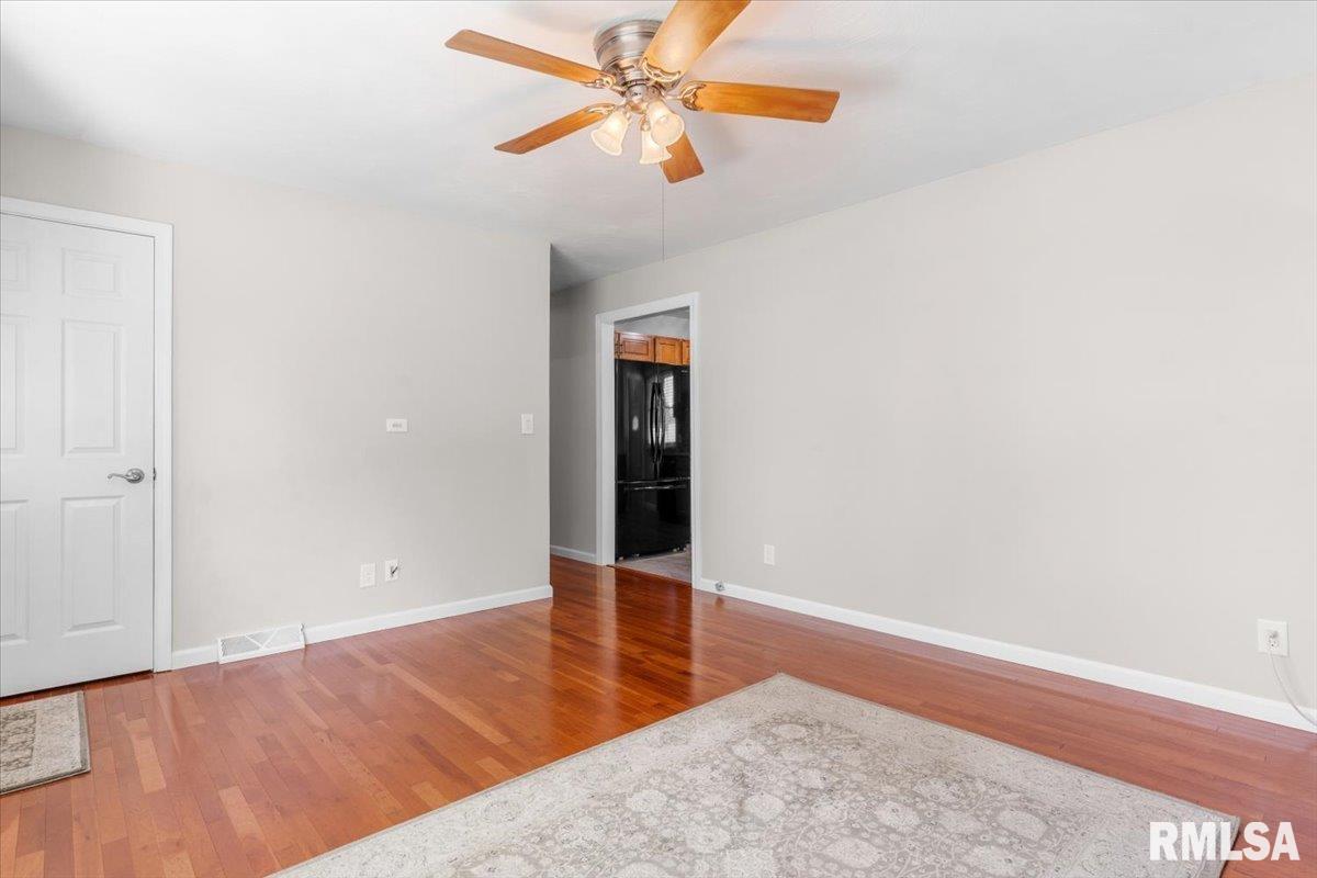 1900 Camden Street Springfield, IL 62702 - Photo 6 of 34
