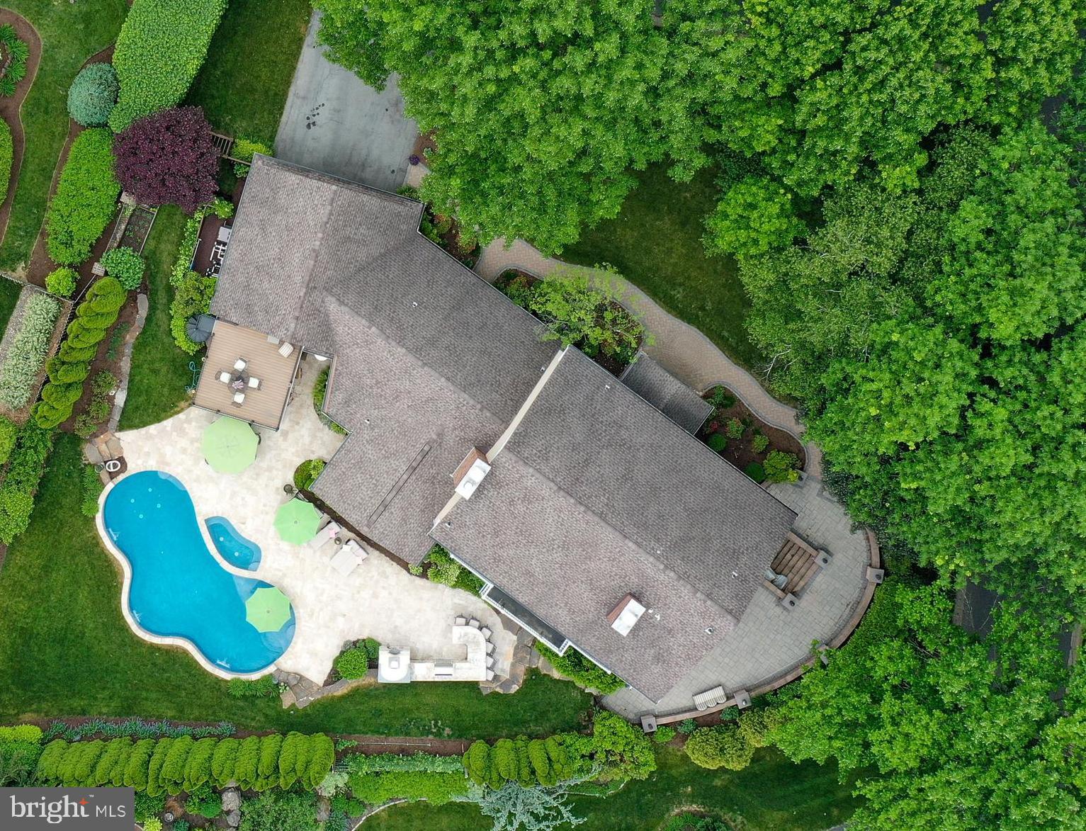 1626 Meadowlark Road Wyomissing, PA 19610 - Photo 109 of 123 Lot opens to spacious front gardens, corner lot
