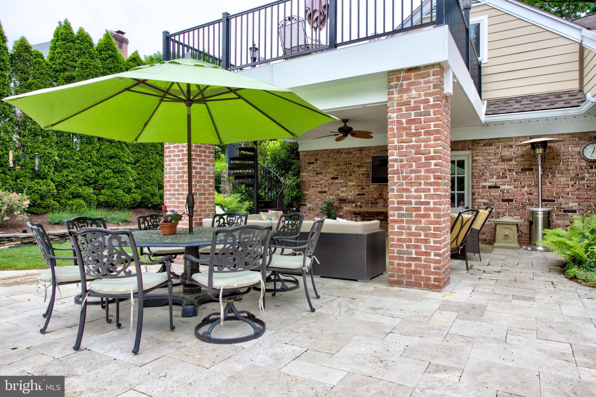 1626 Meadowlark Road Wyomissing, PA 19610 - Photo 29 of 123 More dining & covered outdoor sitting area