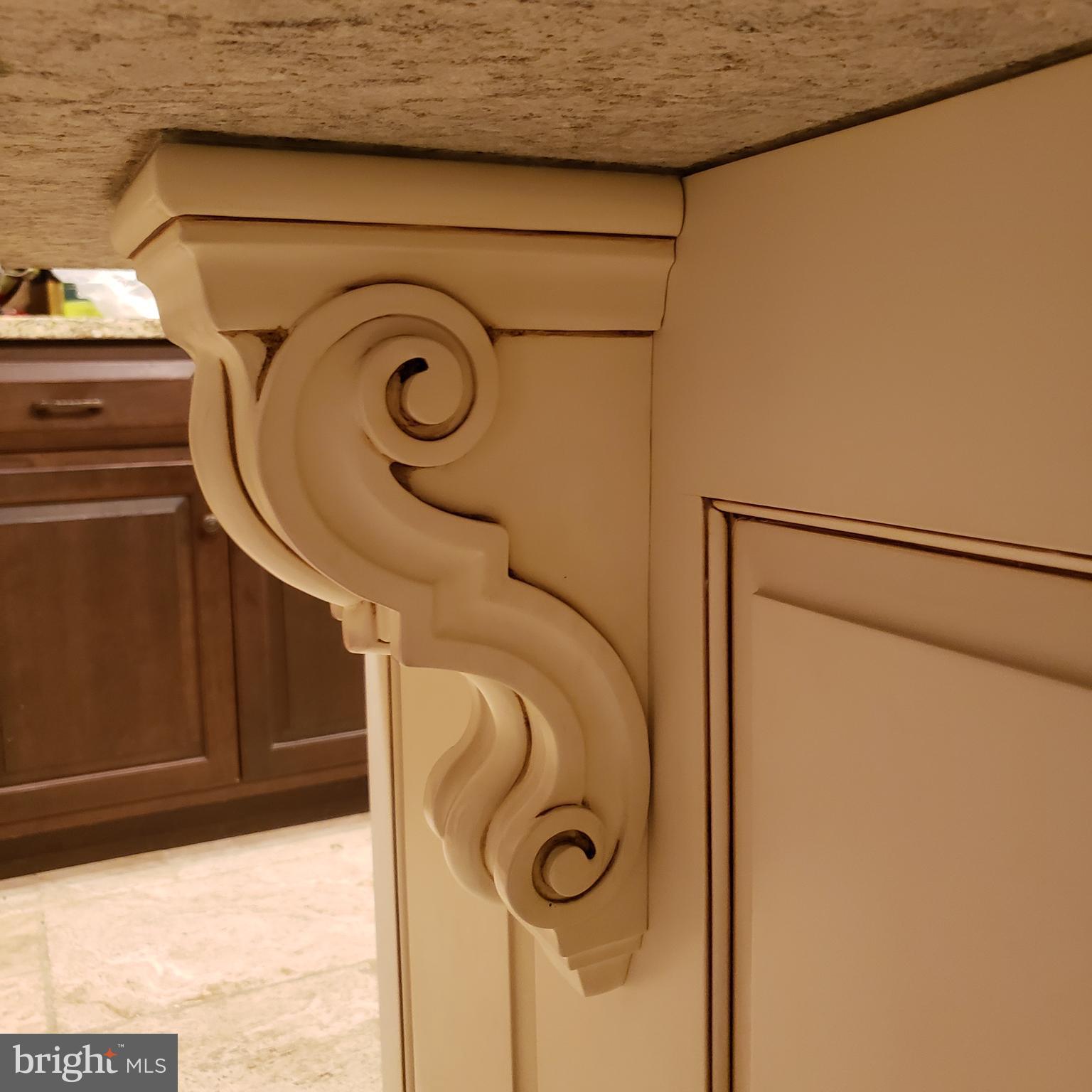 1626 Meadowlark Road Wyomissing, PA 19610 - Photo 53 of 123 Korbel under leather finished granite island