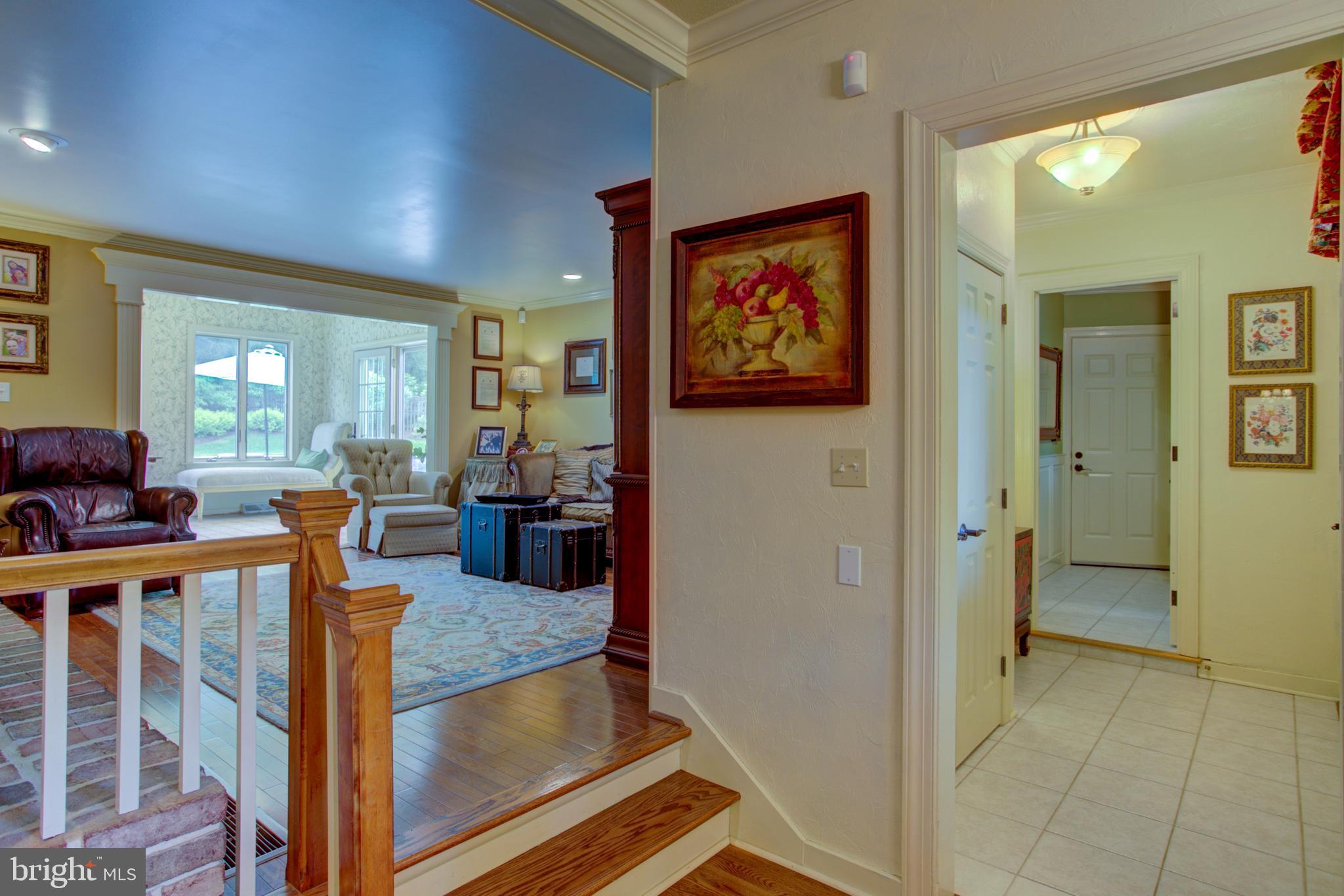 1626 Meadowlark Road Wyomissing, PA 19610 - Photo 78 of 123 Steps from kitchen to family room