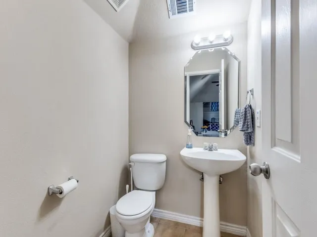 $279,900 | 11931 Arbor Lake Road, Rhome, TX 76078