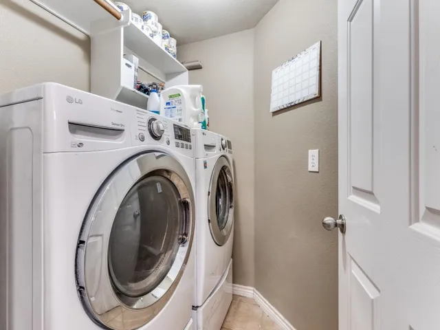 $279,900 | 11931 Arbor Lake Road, Rhome, TX 76078