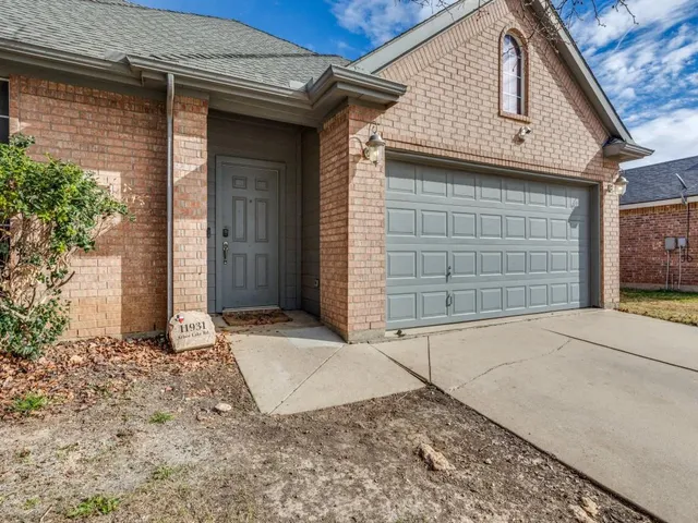 $279,900 | 11931 Arbor Lake Road, Rhome, TX 76078