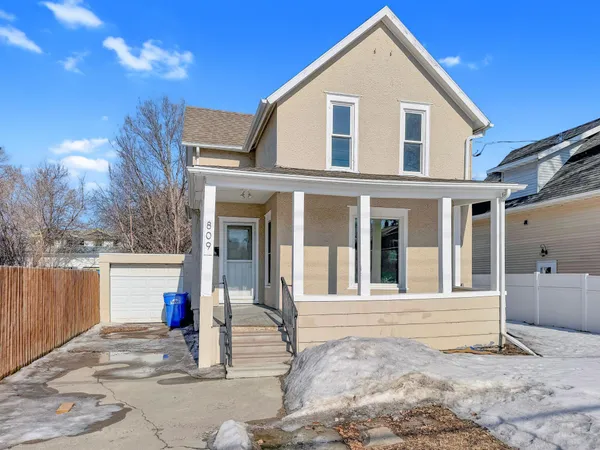$185,000 | 809 11th Avenue North, Fargo, ND 58102